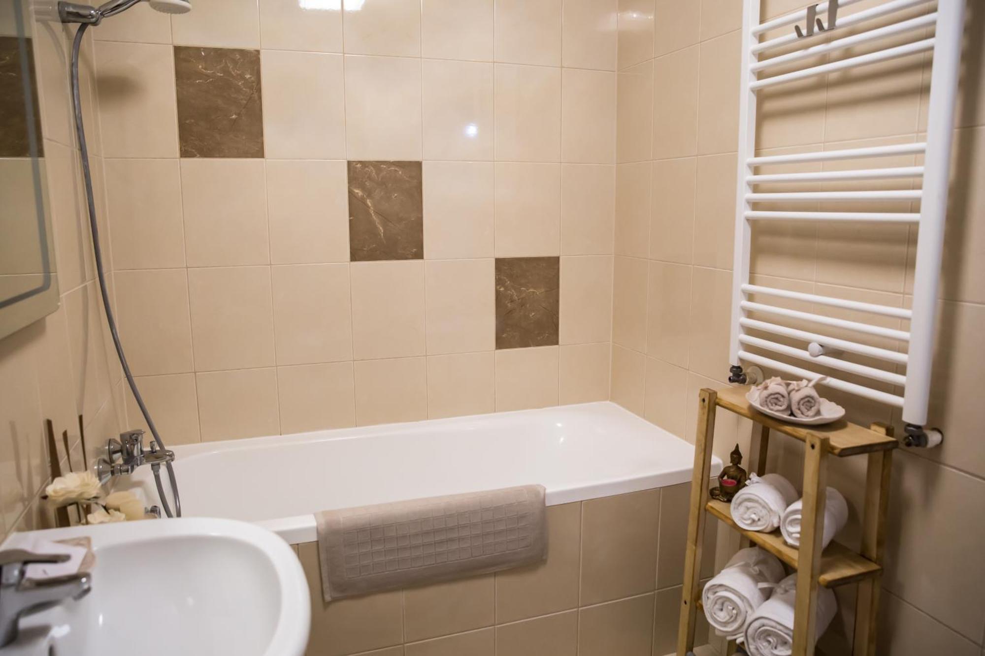 Appartamento Jsn House - Private Parking & Premium Services