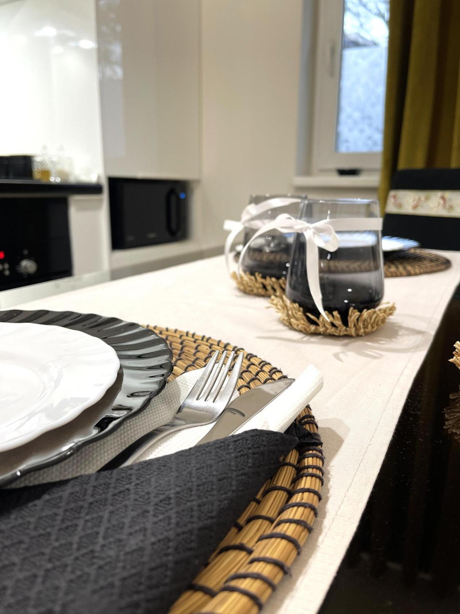 Jsn House - Private Parking & Premium Services * Bucarest